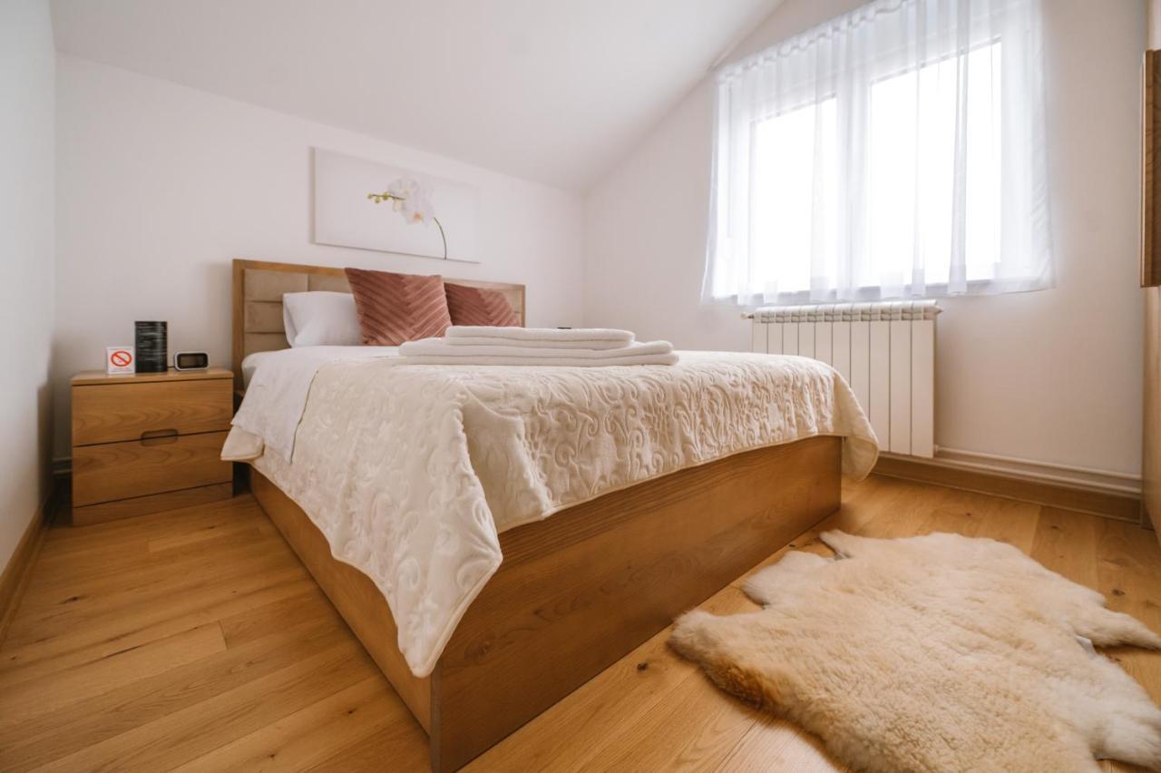 Mikonos Apartman Surčin 외부 사진